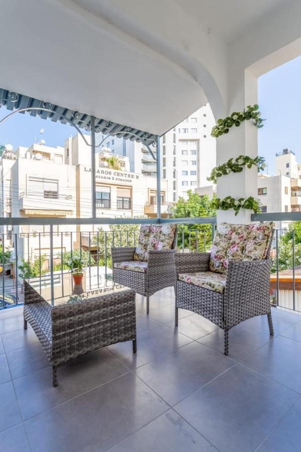 Downtown Larnaca Apartamento Exterior foto